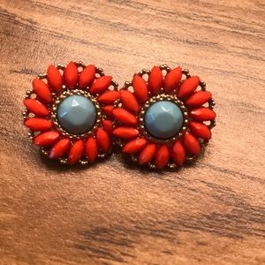 Flower studs